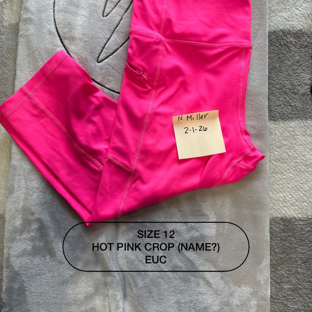 ZYIA women’s Hot Pink Crop Leggings